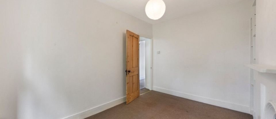 2 bedroom Cottage in London (E9)
