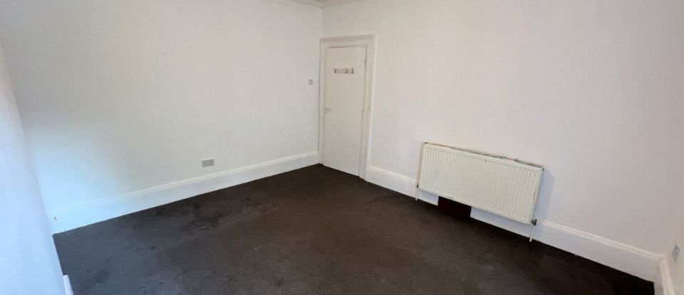 4 bedroom Semi detached house in Wolverhampton (WV6)