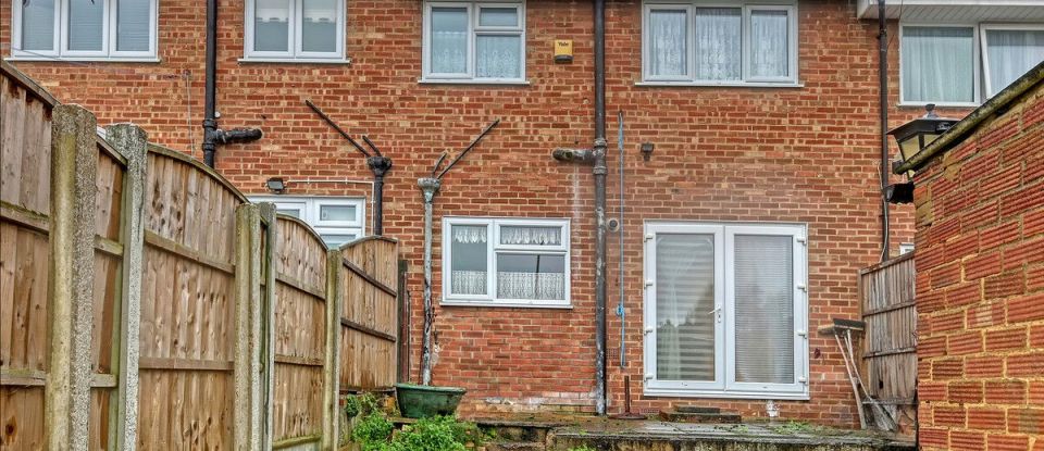 3 bedroom Terraced house in Grays (RM17)