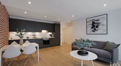 2 bedroom Apartment in London (E3)