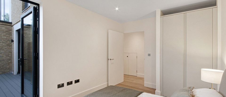 2 bedroom Apartment in London (E3)