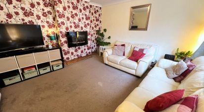 3 bedroom Semi detached house in Brierley Hill (DY5)