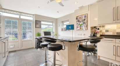 4 bedroom Semi detached house in Woodford Green (IG8)