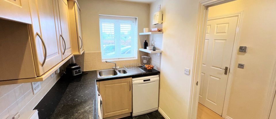 3 bedroom Town house in Kingswinford (DY6)