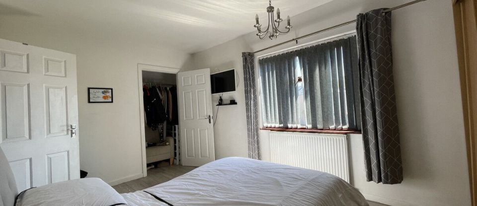 2 bedroom End of terrace house in Coventry (CV3)